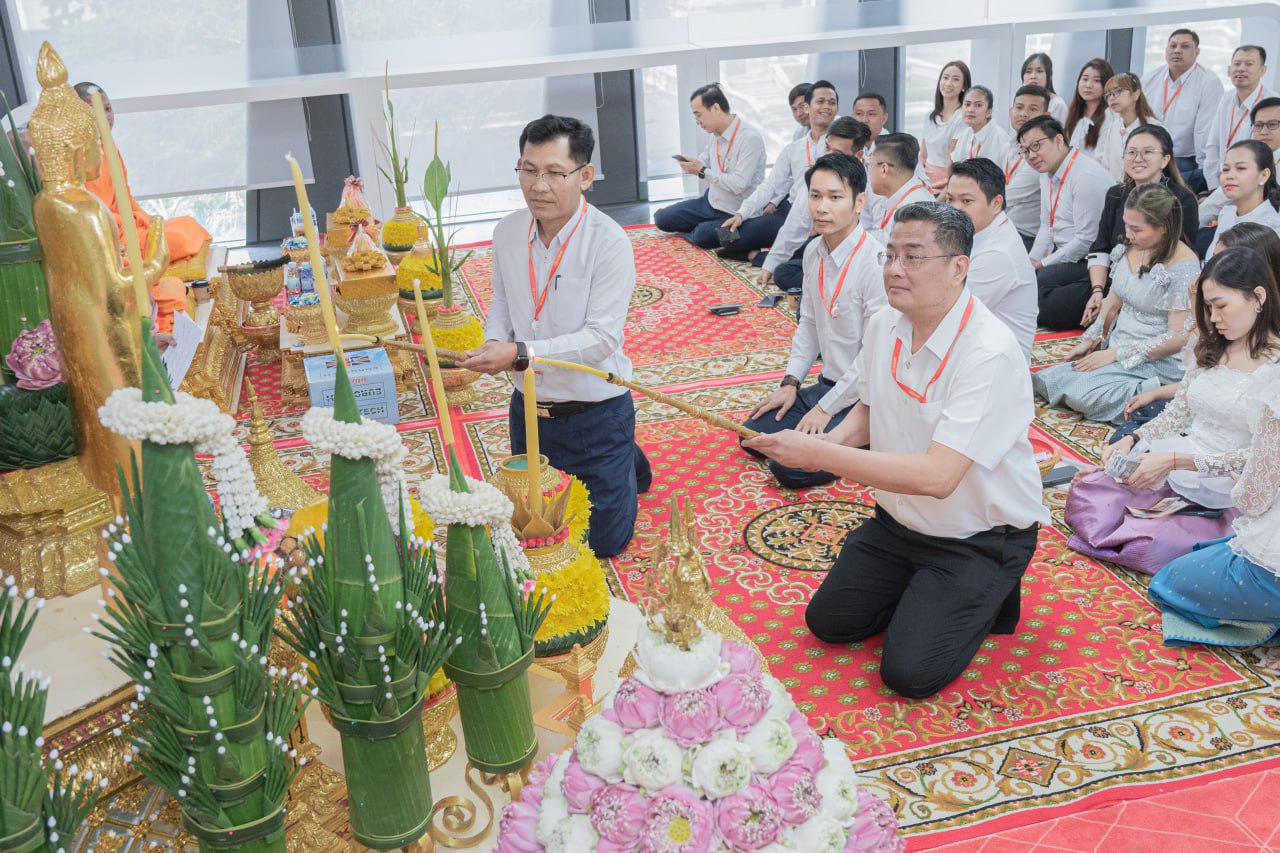 celebration-upcoming-new-year-blessing-2025-hh-bank-cambodia-plc